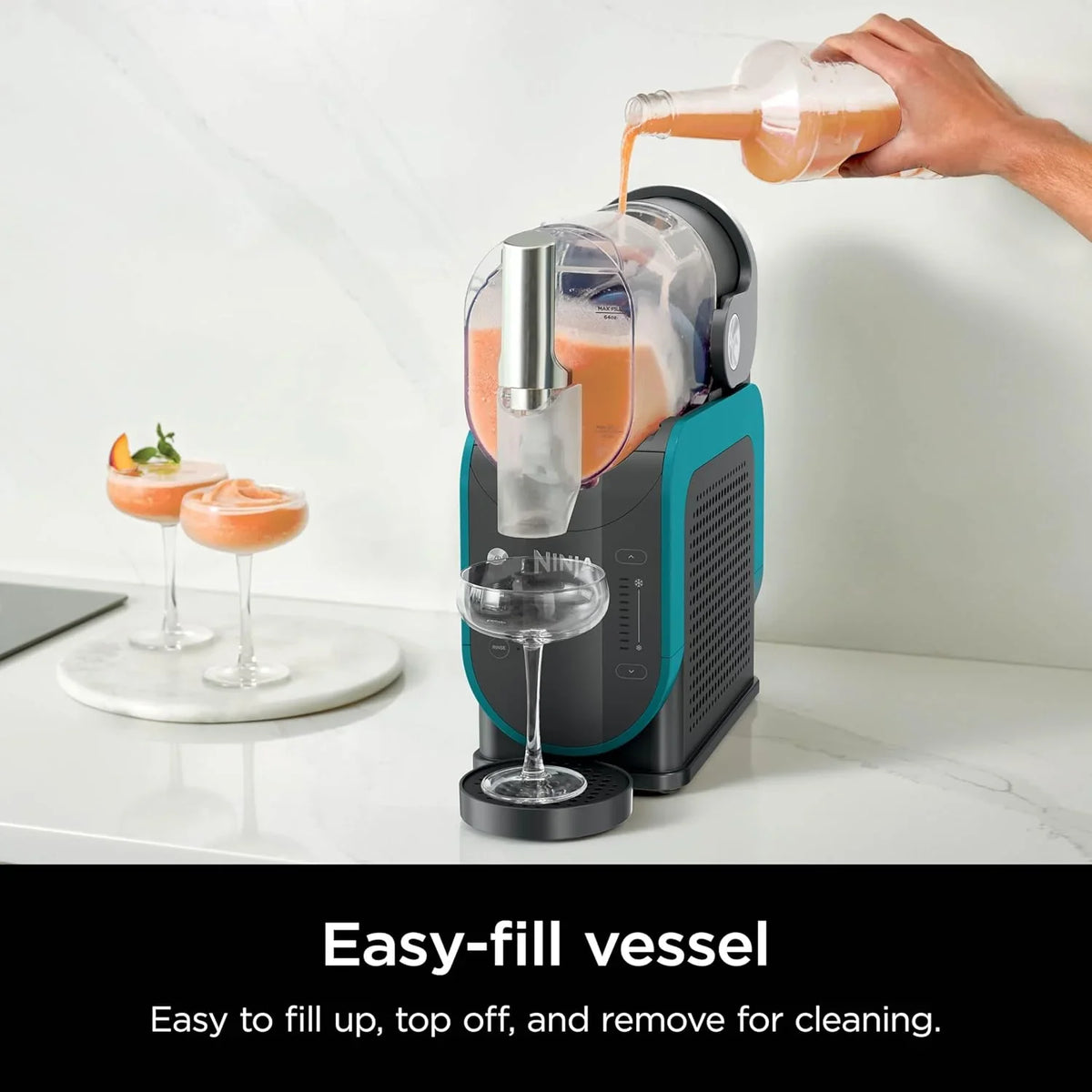 SLUSHi with RapidChill Technology, 88 oz. Frozen Drink & Slushie Machine, 5 Preset Programs, Margaritas, Frappés, and More, P