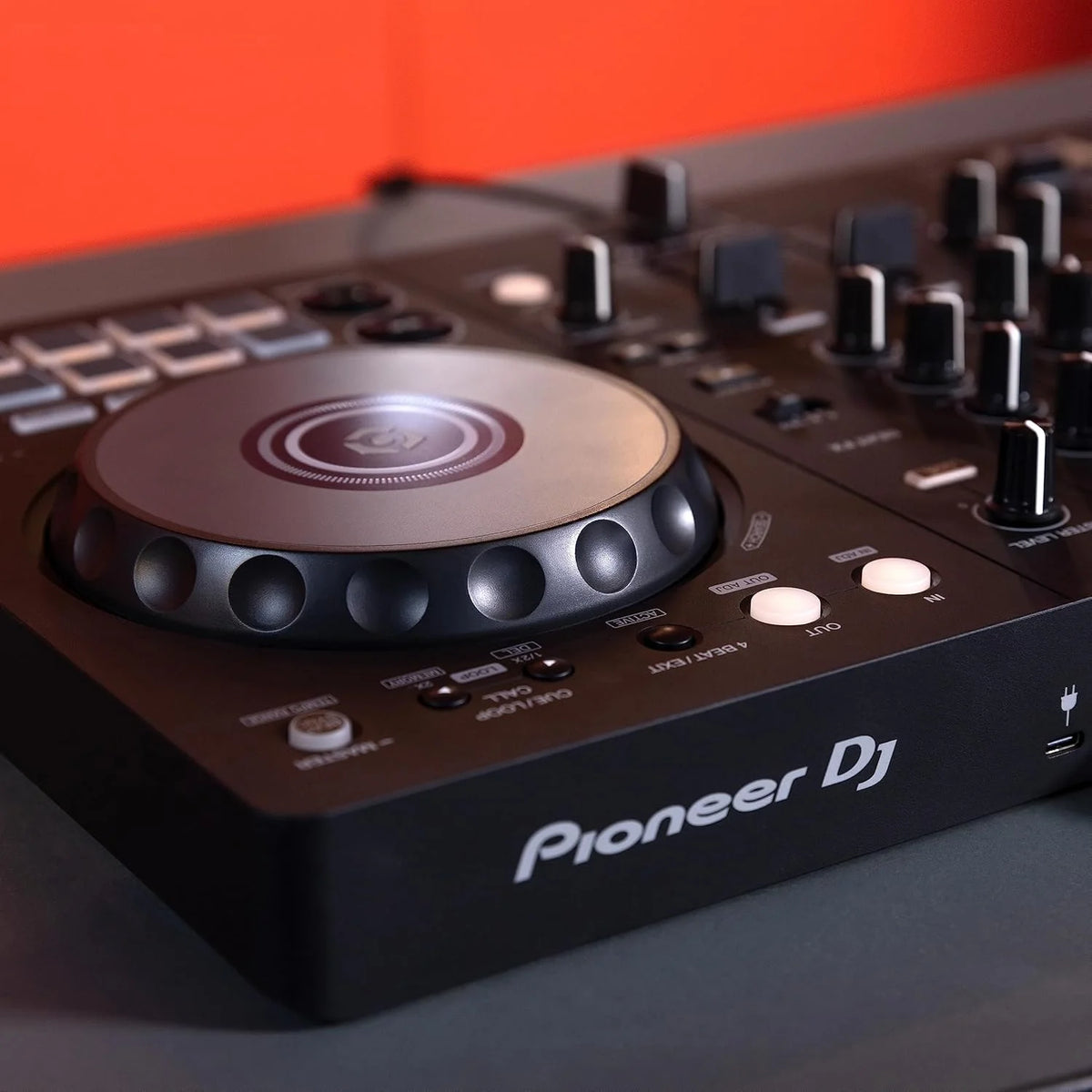 DJ DDJ-FLX4 2-Deck Controller – Graphite - image 16