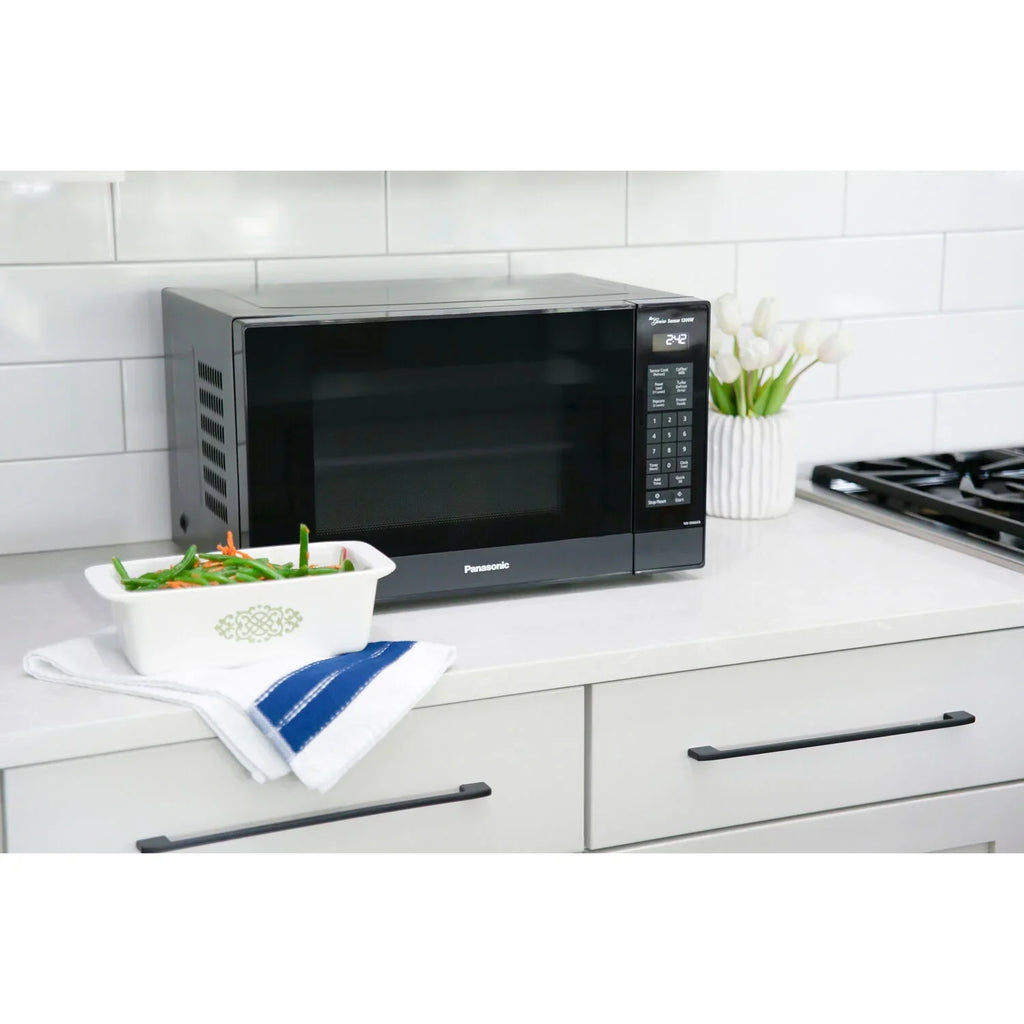 Panasonic 1.2 Cu. Ft. 1200W Genius Sensor Countertop Microwave Oven with Inverter Technology in Black - image 7