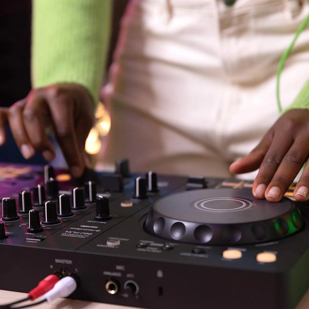 DJ DDJ-FLX4 2-Deck Controller – Graphite - image 13