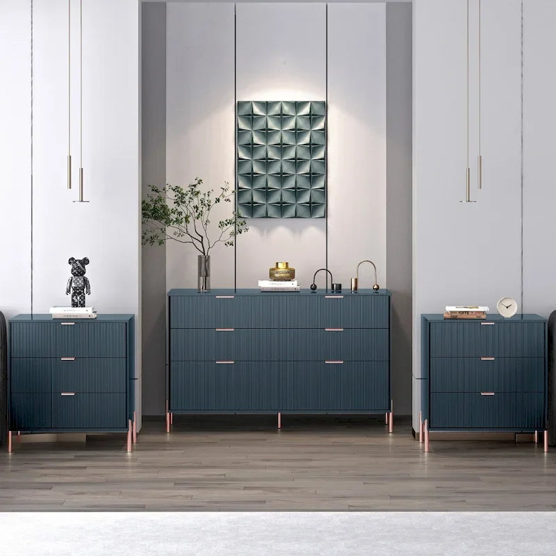 Three-Piece Bedroom Collection - image 2