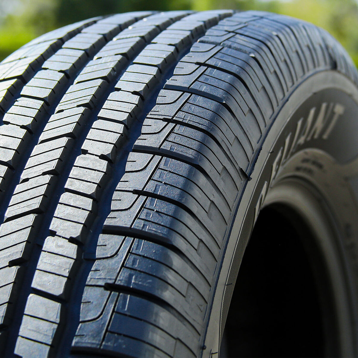Goodyear Reliant All-Season 215/55R17 94V