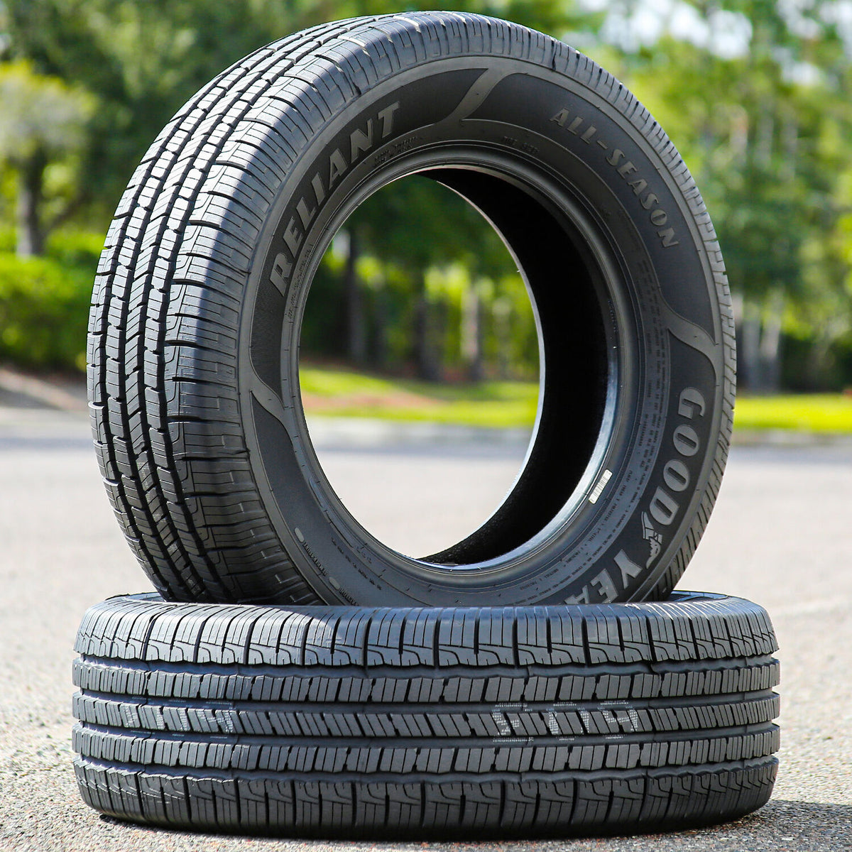 Goodyear Reliant All-Season 215/55R17 94V