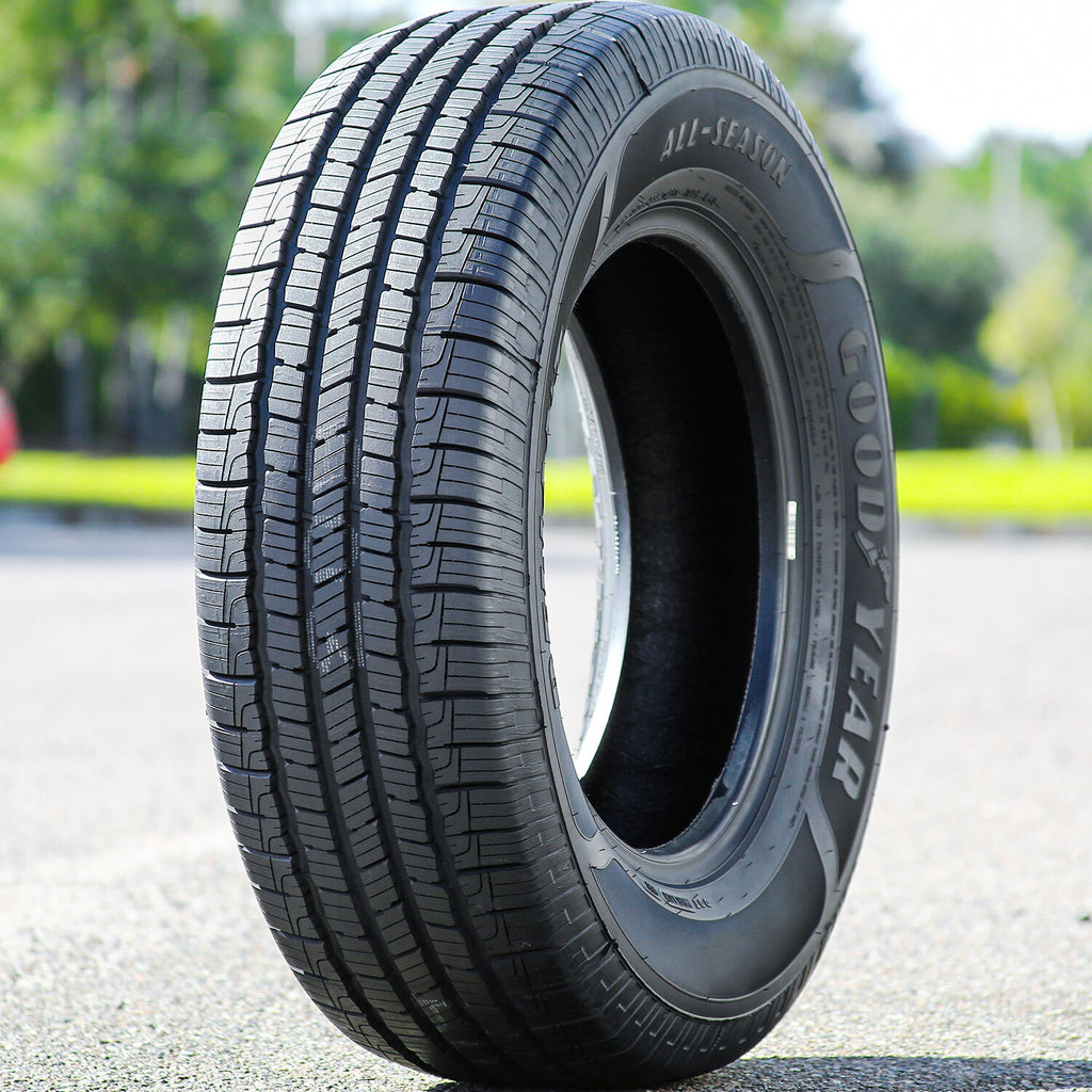 Goodyear Reliant All-Season 215/55R17 94V
